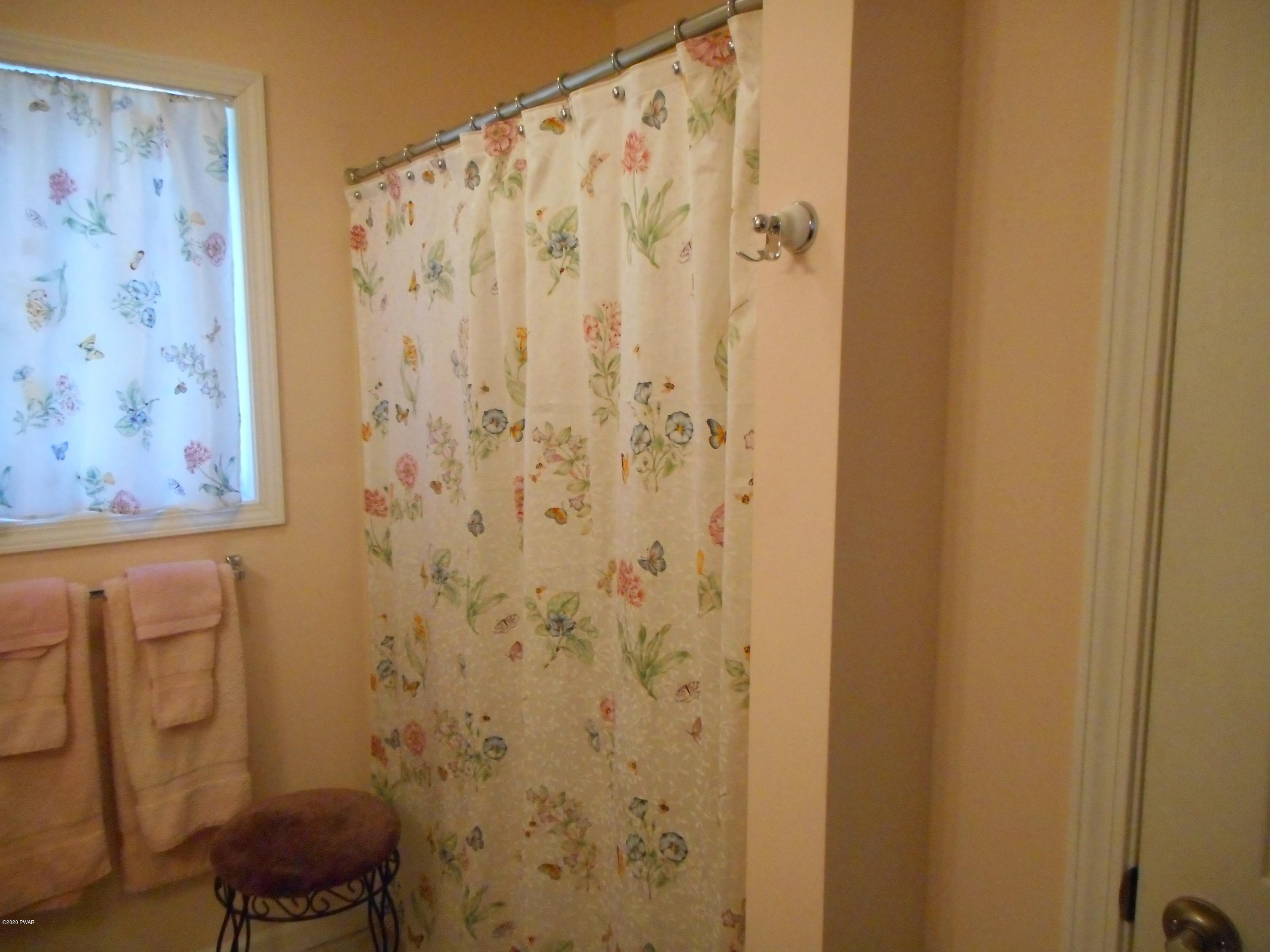 104 Springbrook Court Shohola, PA 18458 - Photo 28 of 30