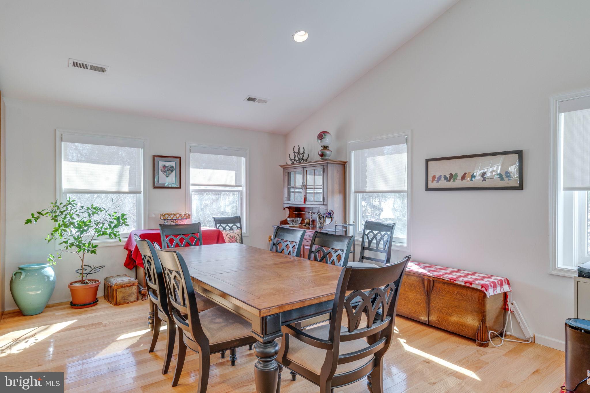 8114 Bainbridge Road Alexandria, VA 22308 - Photo 22 of 38 Gallery Image 22