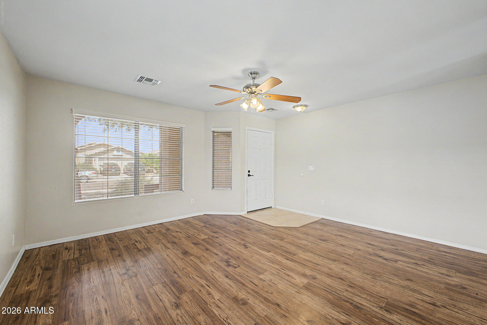 3752 South Bowman Road Apache Junction, AZ 85119 - Photo 4 of 23 08-Bowman
