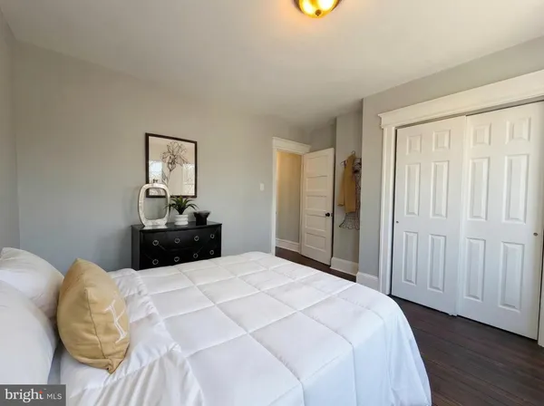 $339,000 | 330 Beechwood Avenue, Ewing, NJ 08618