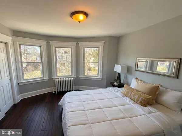 $339,000 | 330 Beechwood Avenue, Ewing, NJ 08618