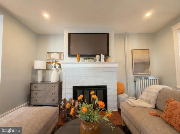 $339,000 | 330 Beechwood Avenue, Ewing, NJ 08618