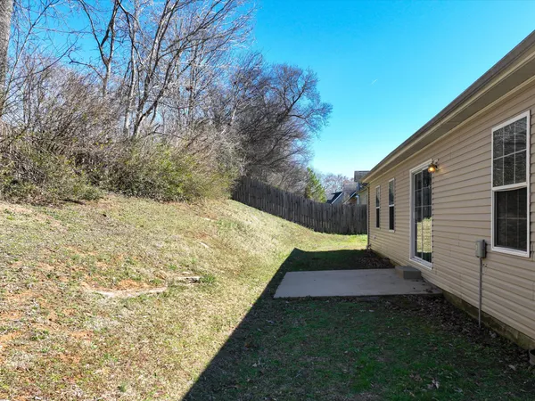 a picture of table and chair