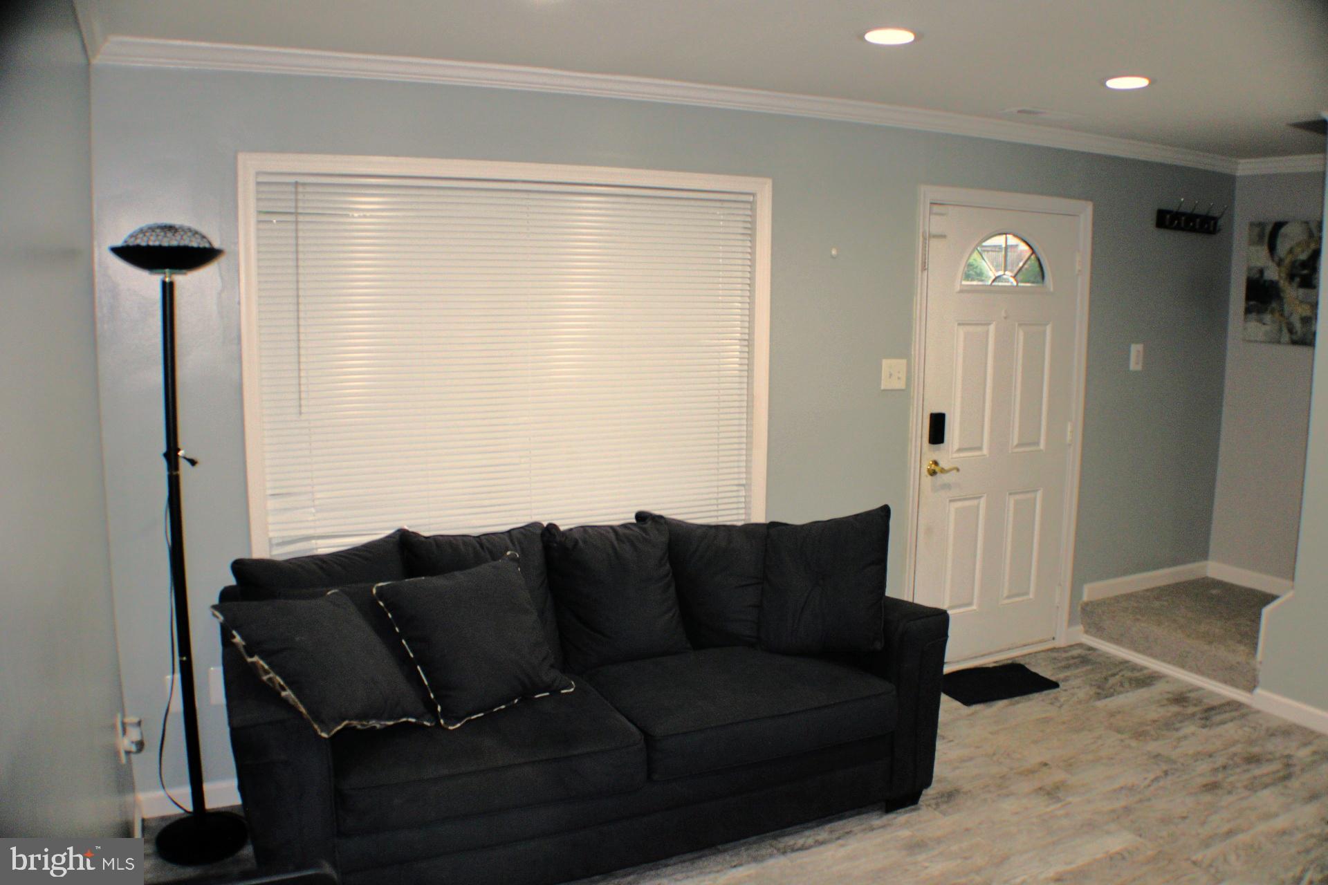 2212 Chamblee Place Herndon, VA 20170 - Photo 5 of 23