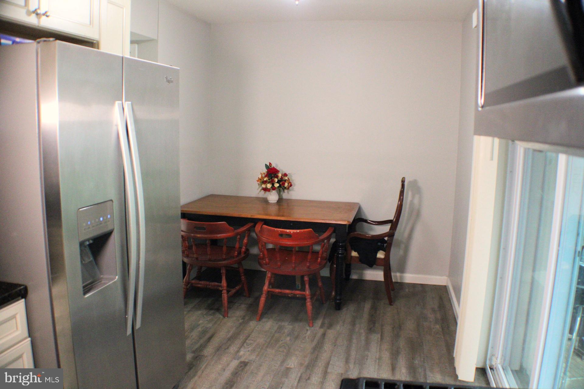 2212 Chamblee Place Herndon, VA 20170 - Photo 10 of 23