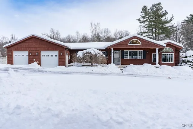 $2,850 | 22522 Duffy Road, Le Ray, NY 13601