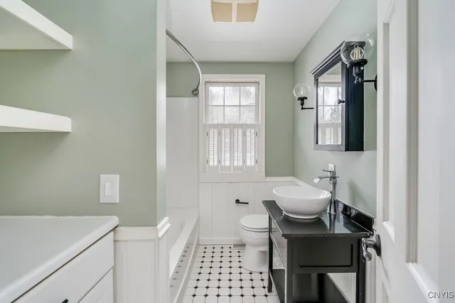 $2,850 | 22522 Duffy Road, Le Ray, NY 13601