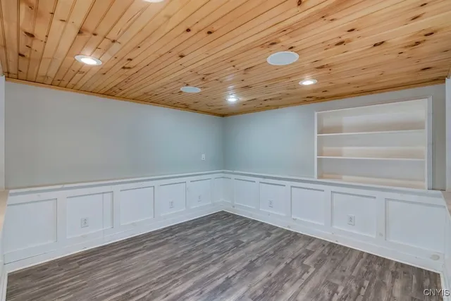 $2,850 | 22522 Duffy Road, Le Ray, NY 13601