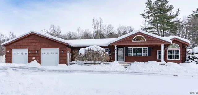 $2,850 | 22522 Duffy Road, Le Ray, NY 13601