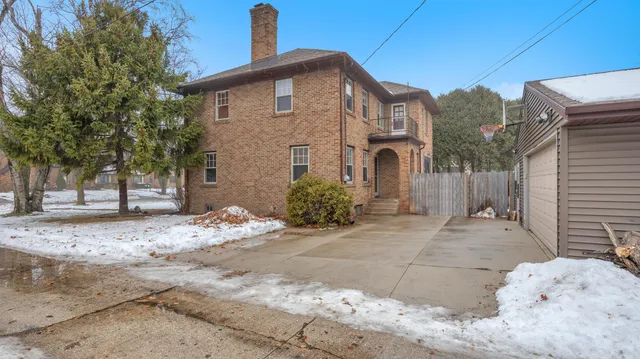 $350,000 | 2419 North 9th Street, Sheboygan, WI 53083