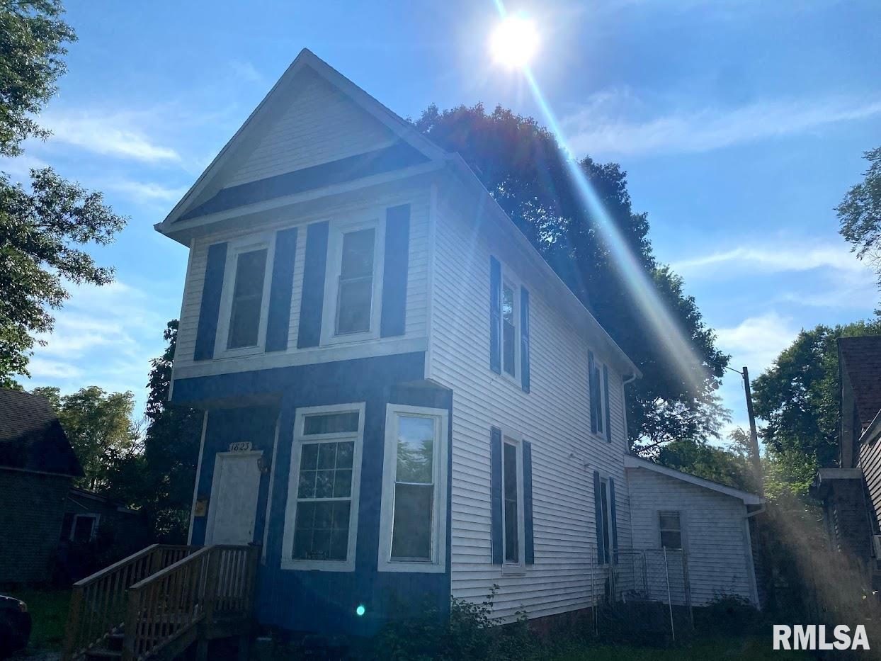 1823 South 8th Street Springfield, IL 62703 - Photo 1 of 3