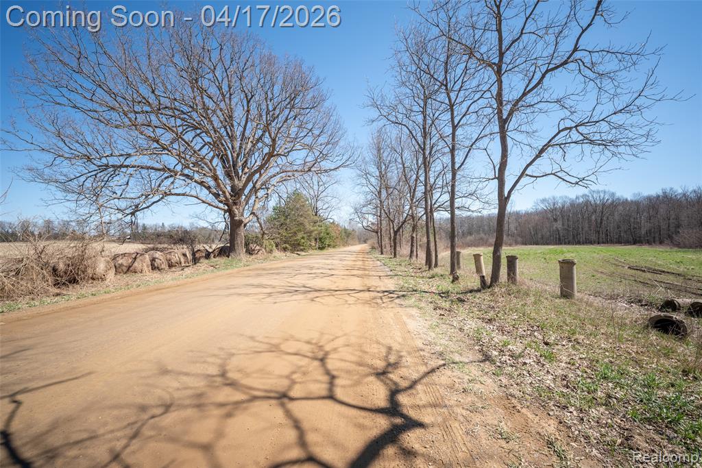 825 West Rose Center Road Holly, MI 48442 - Photo 18 of 29