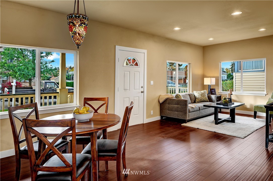 322 Morris Avenue South Renton, WA 98057 - Photo 5 of 17 Gallery Image 5