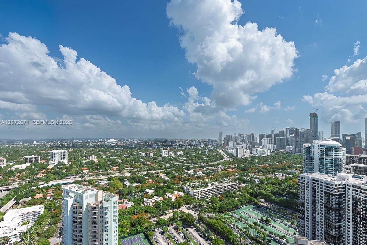 175 Southeast 25th Road, Unit 3504 Miami, FL 33129 - Photo 24 of 43 Gallery Image 24