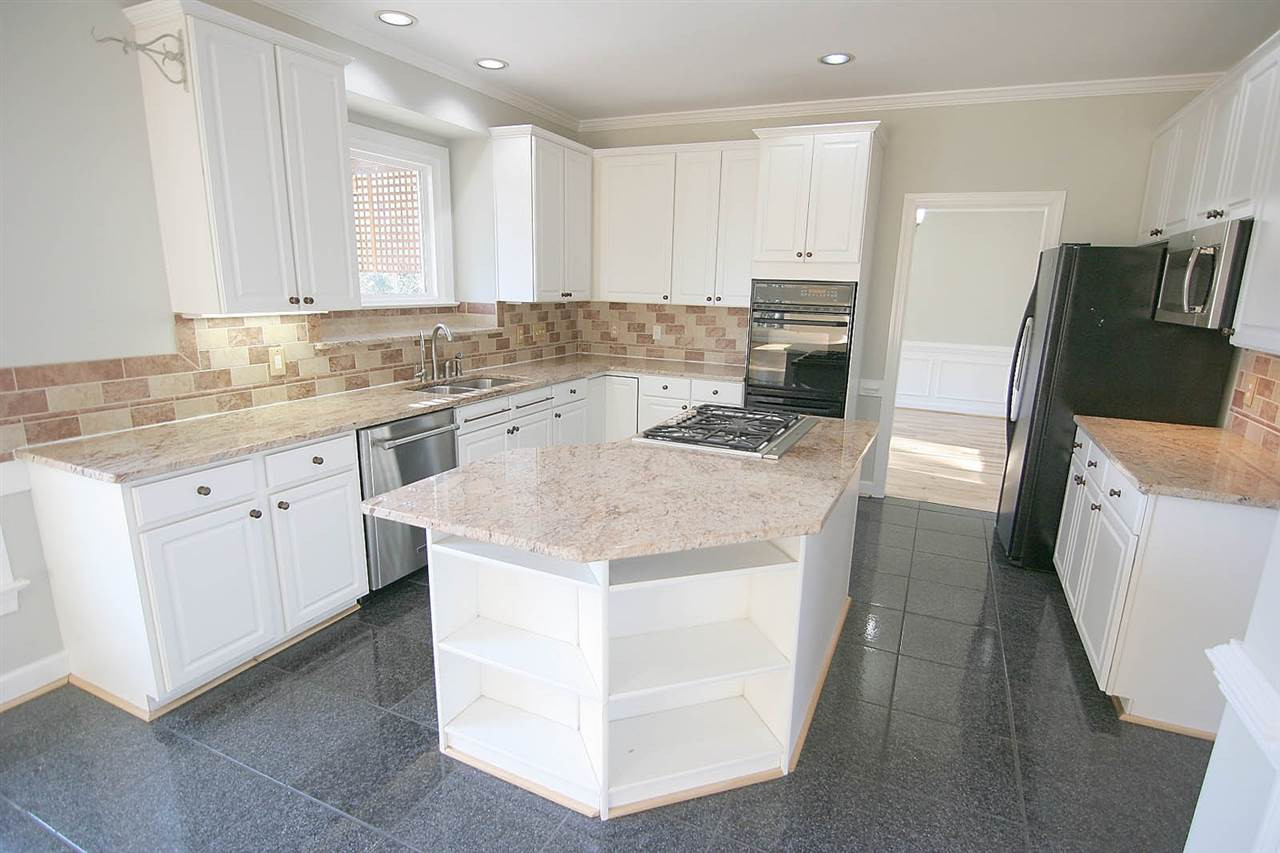11100 Beechcrest Lane Raleigh, NC 27614 - Photo 9 of 24 Kitchen