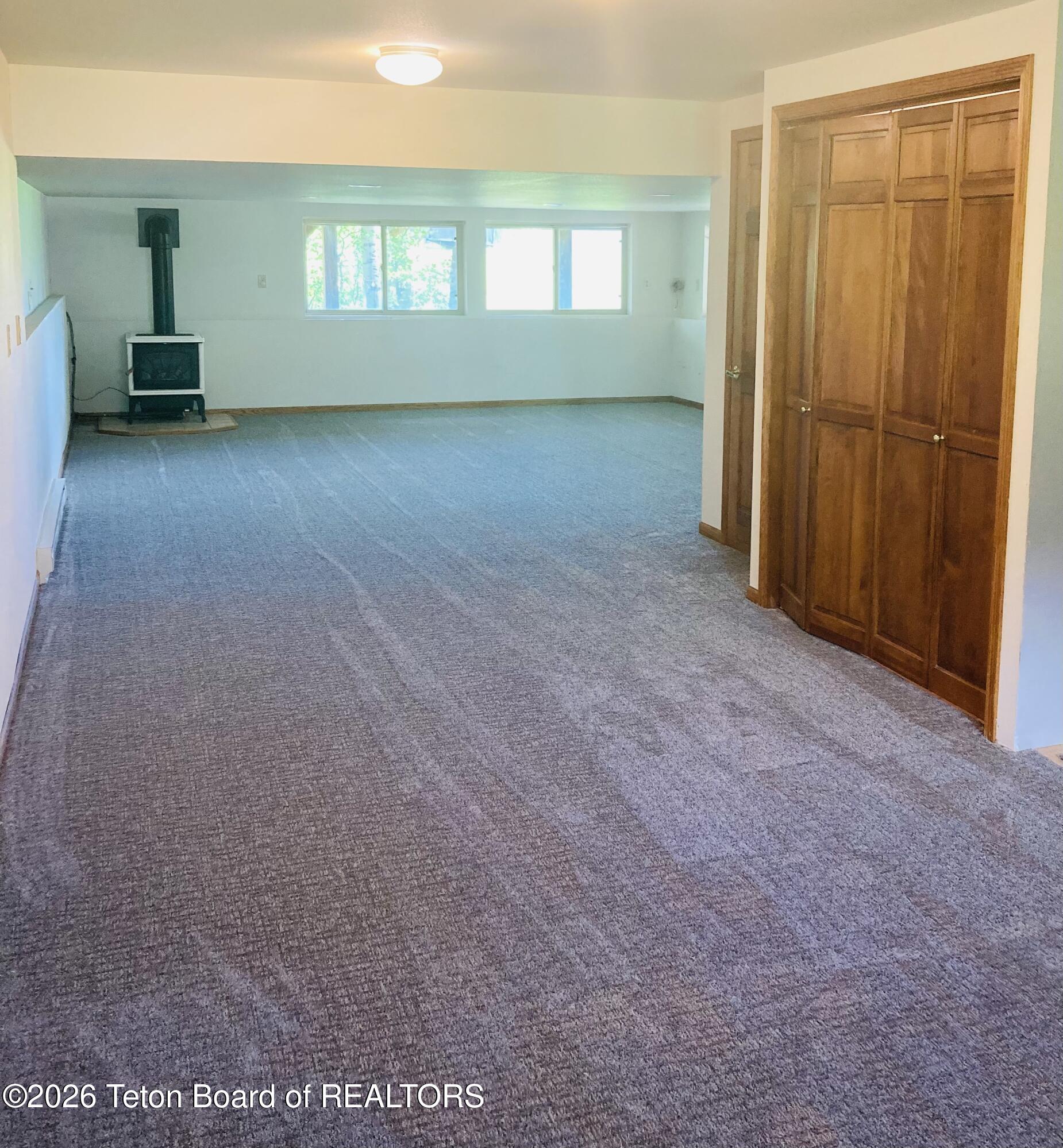 50 Cheyenne Circle Star Valley Ranch, WY 83127 - Photo 24 of 25 Living Room