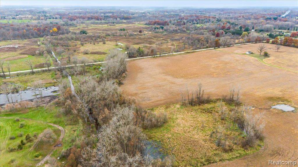 9542 Byron Road Howell, MI 48855 - Photo 9 of 12 Gallery Image 9