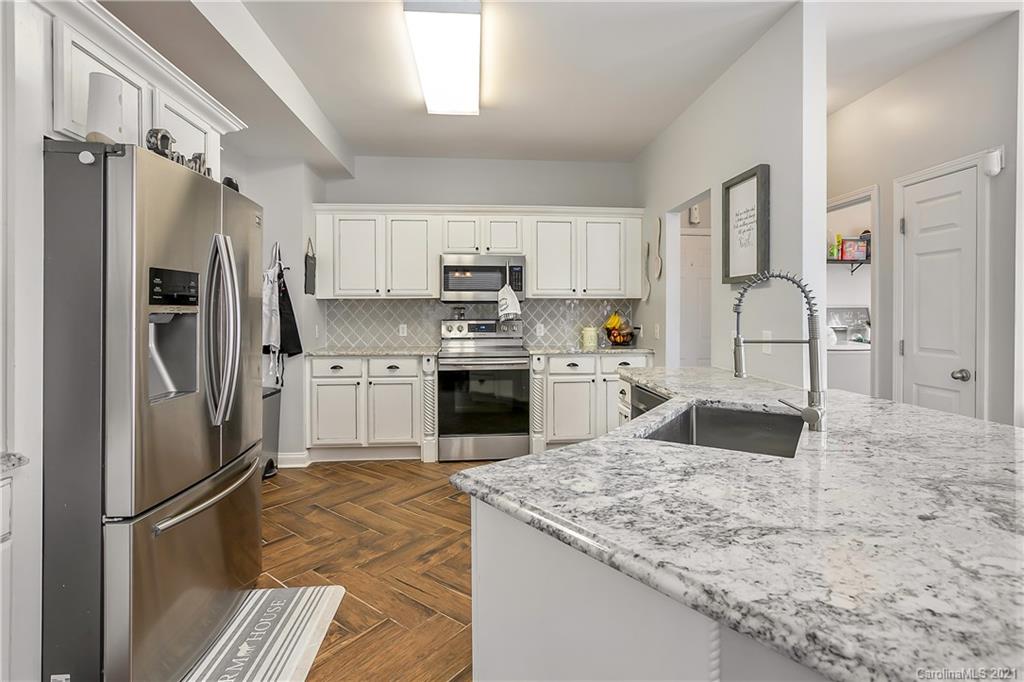 1702 Ivey Church Road Maiden, NC 28650 - Photo 13 of 37 Gallery Image 13