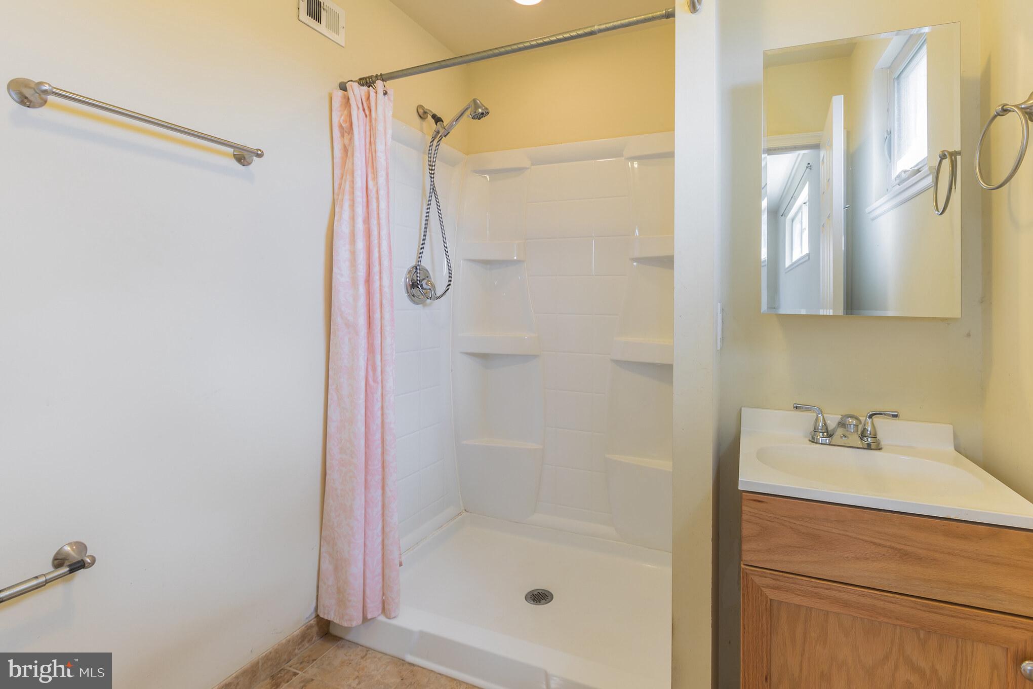 3156 Derry Road Philadelphia, PA 19154 - Photo 11 of 25 Gallery Image 11