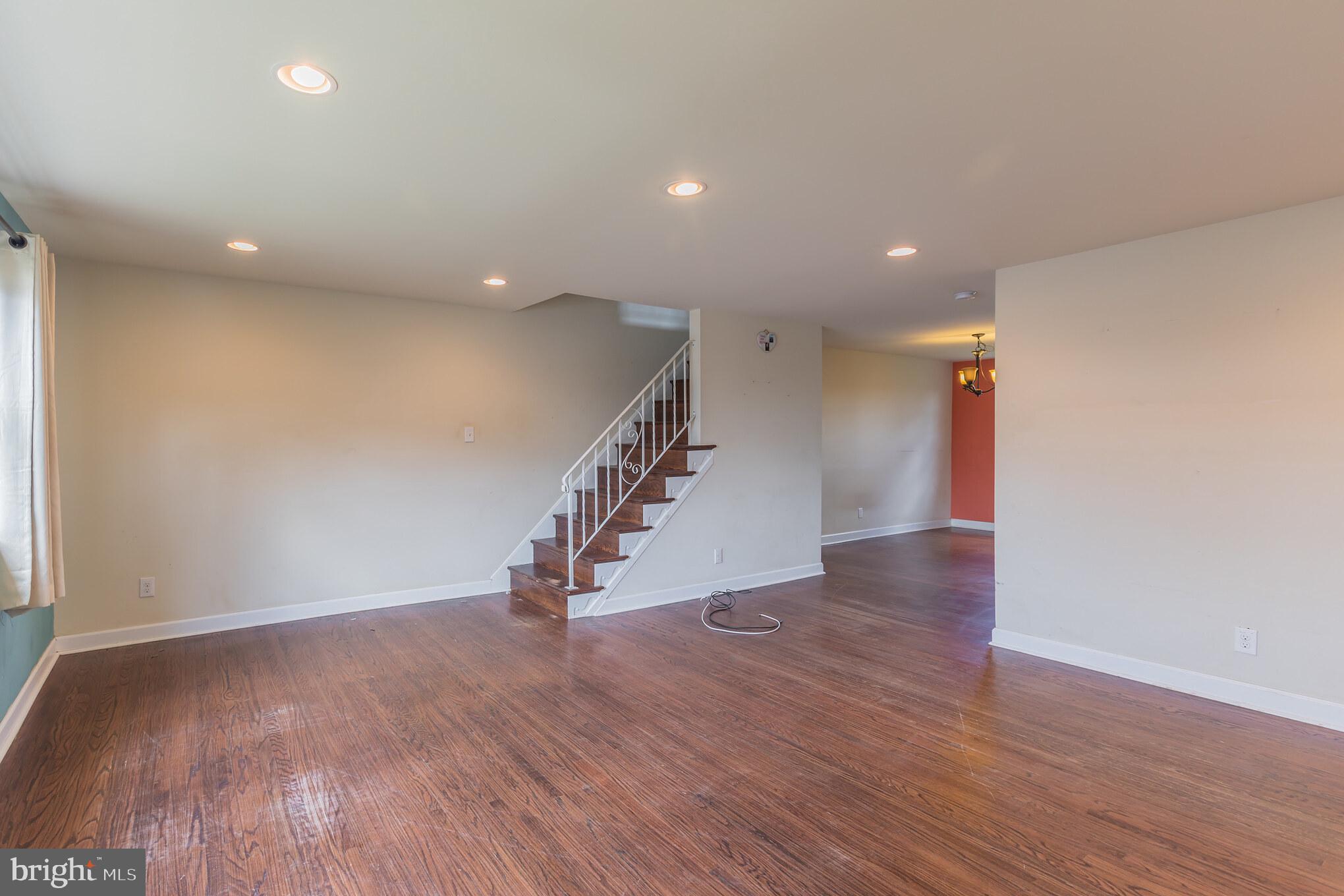 3156 Derry Road Philadelphia, PA 19154 - Photo 4 of 25 Gallery Image 4