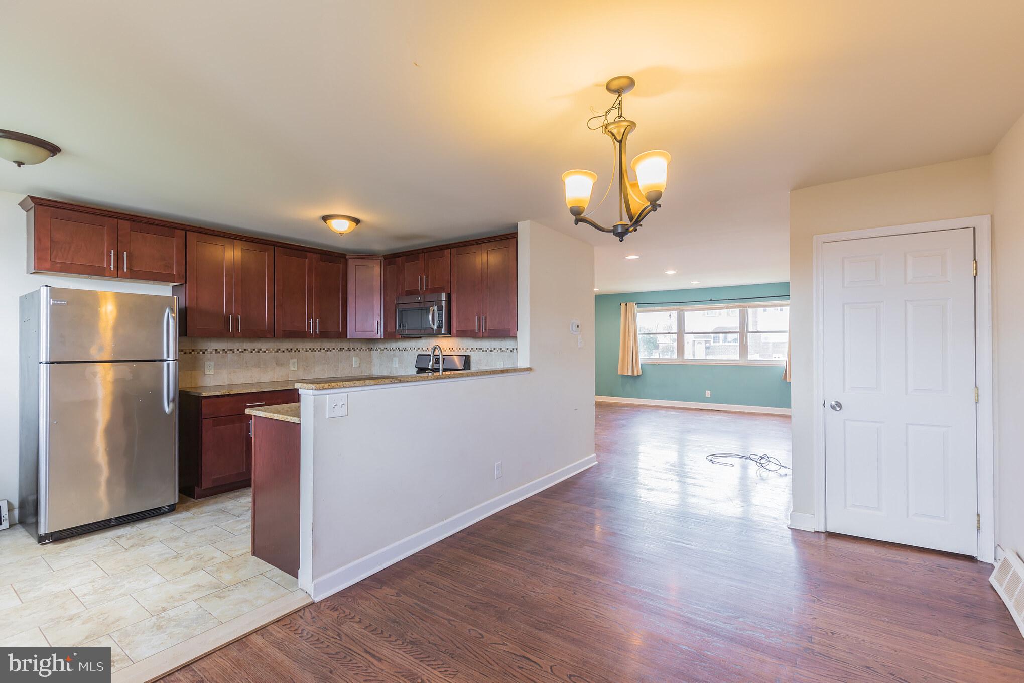 3156 Derry Road Philadelphia, PA 19154 - Photo 7 of 25 Gallery Image 7