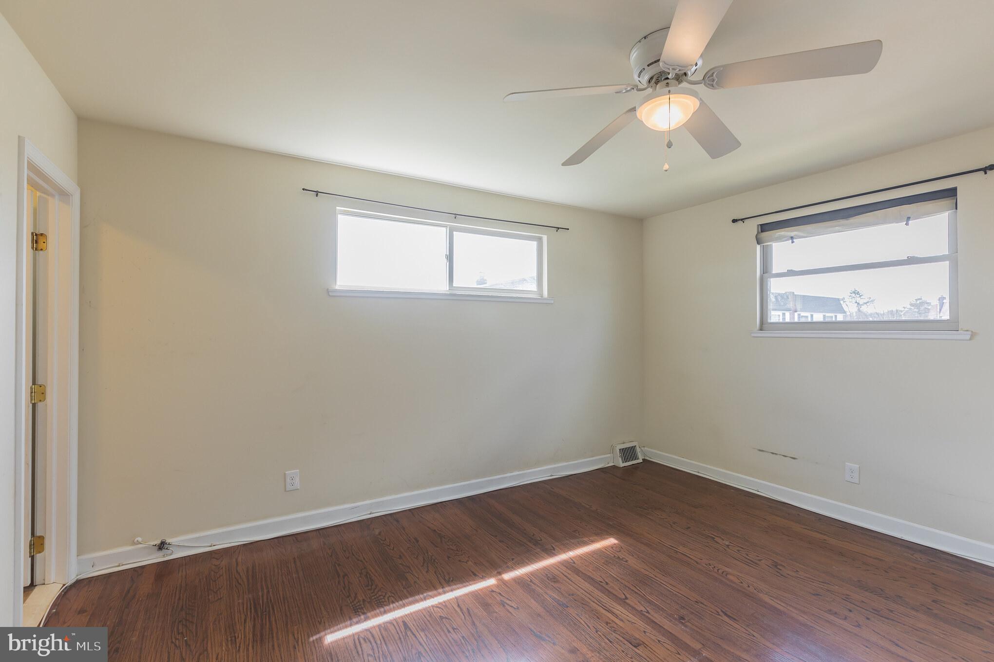 3156 Derry Road Philadelphia, PA 19154 - Photo 9 of 25 Gallery Image 9