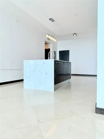$750,000 | 900 Biscayne Boulevard, Unit 3803, Miami, FL 33132