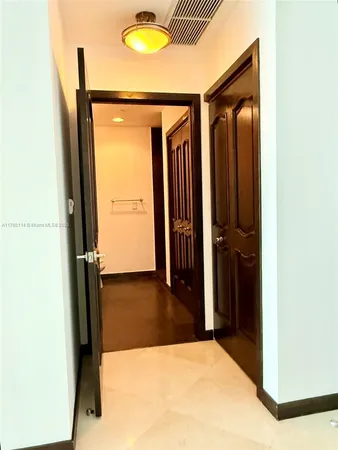 $750,000 | 900 Biscayne Boulevard, Unit 3803, Miami, FL 33132