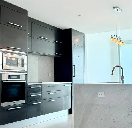 $750,000 | 900 Biscayne Boulevard, Unit 3803, Miami, FL 33132