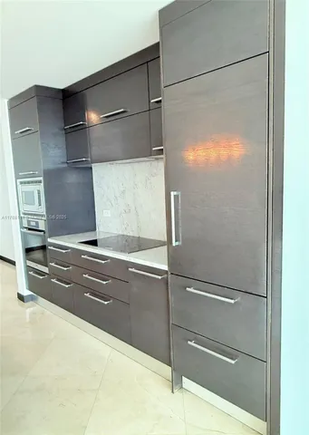 $750,000 | 900 Biscayne Boulevard, Unit 3803, Miami, FL 33132