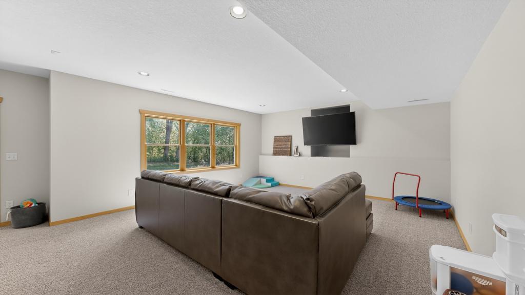1526 Monterey Lane Southwest Rochester, MN 55902 - Photo 50 of 62