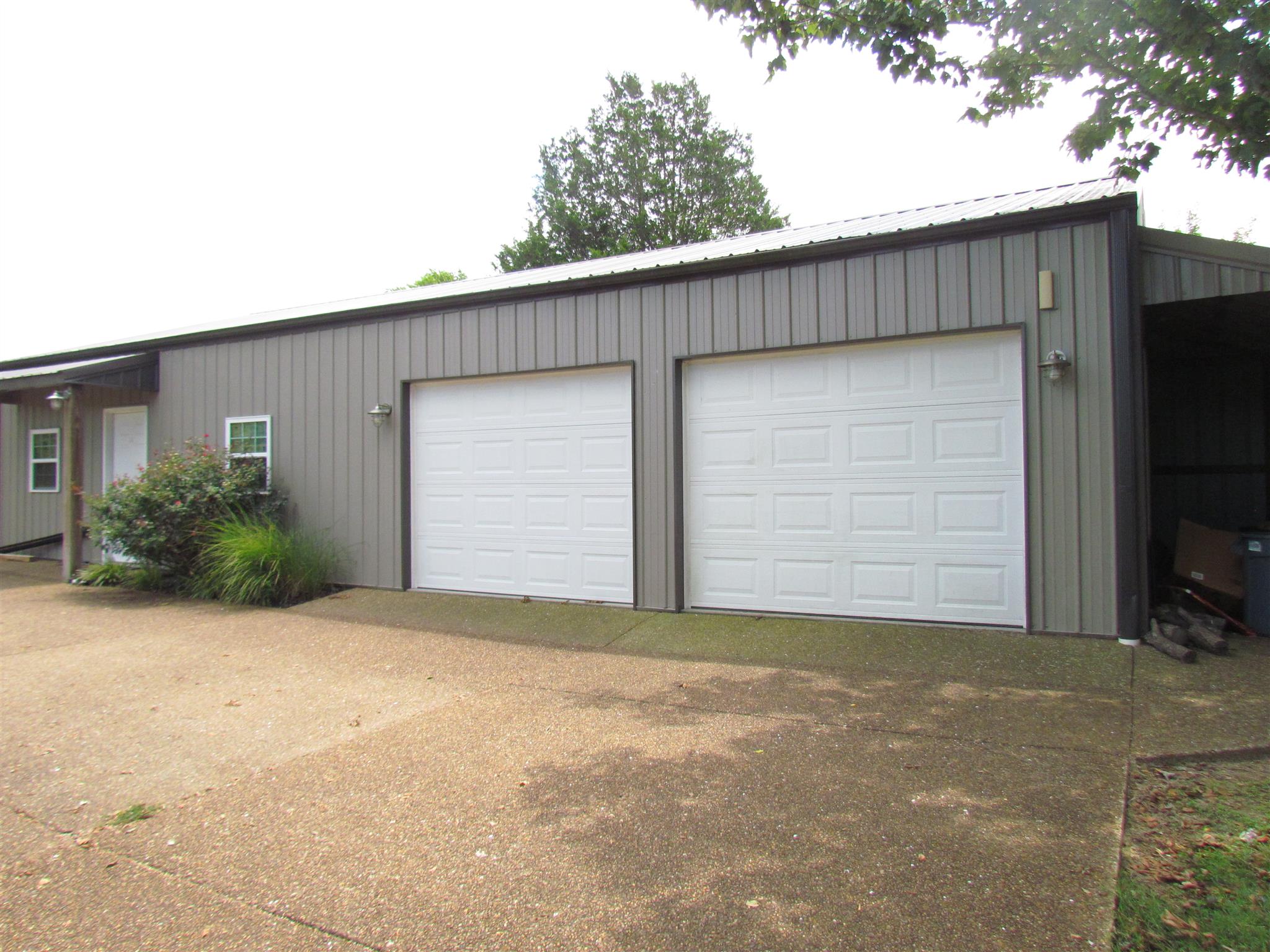 2325 Peyton Road Lebanon, TN 37087 - Photo 3 of 30 Gallery Image 3