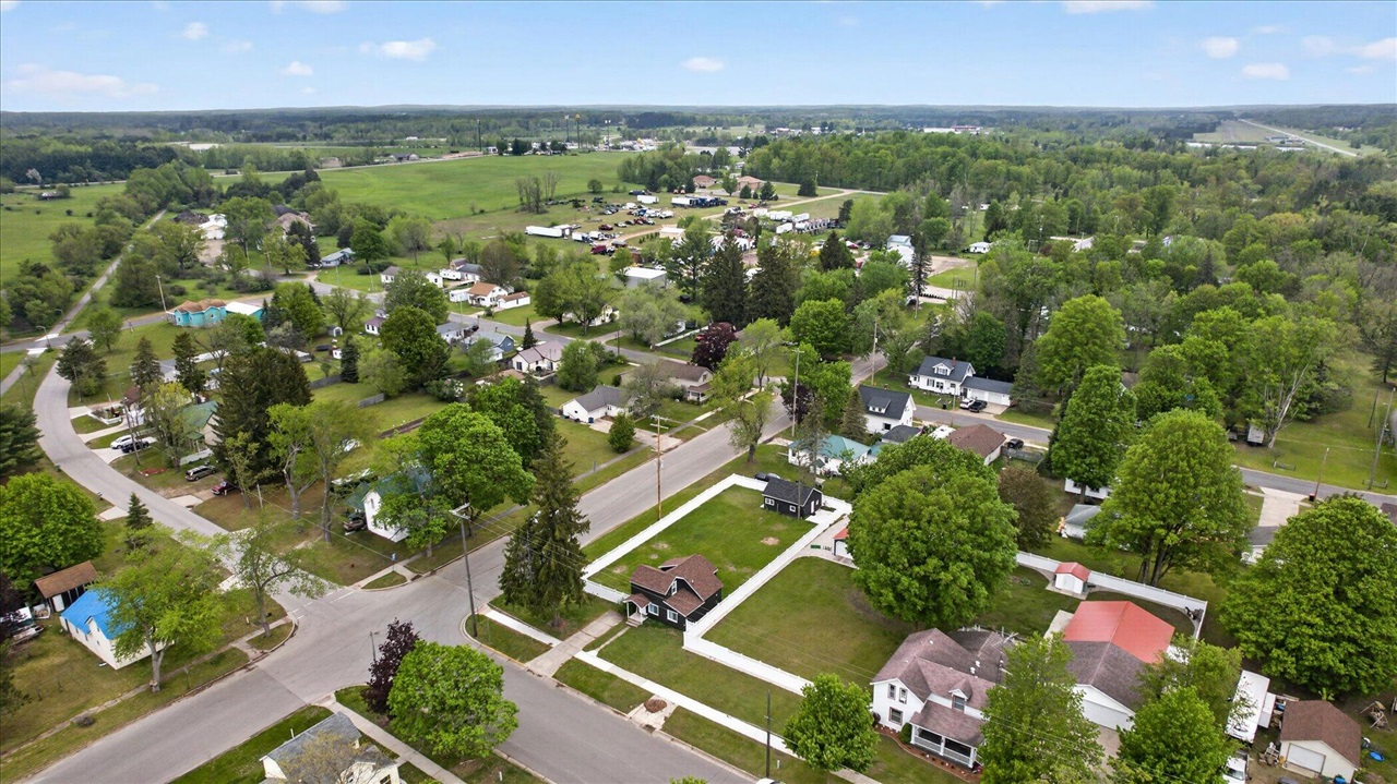252 West Stimson Avenue Reed City, MI 49677 - Photo 32 of 38