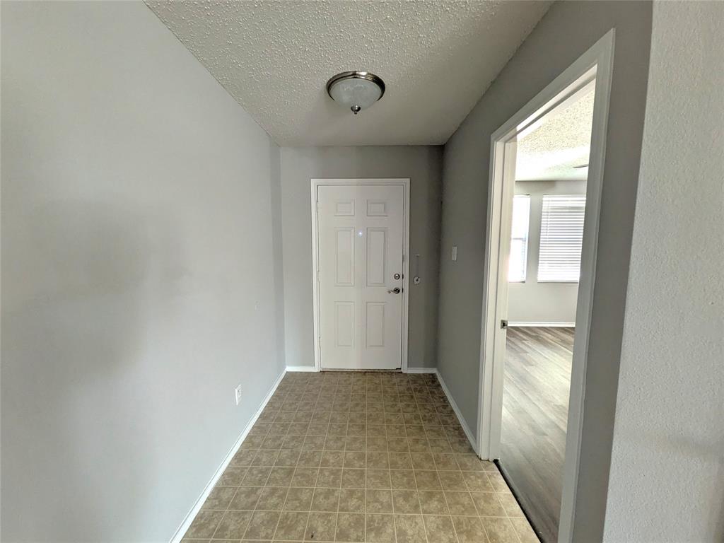 1736 Carolina Ridge Way Fort Worth, TX 76247 - Photo 6 of 33 Gallery Image 6