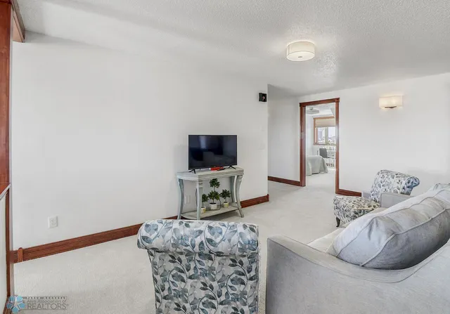 $1,225,708 | 6132 18th Street South, Fargo, ND 58104