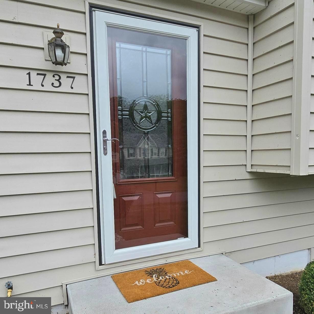 1737 Brookshire Run Point of Rocks, MD 21777 - Photo 5 of 23 Front door