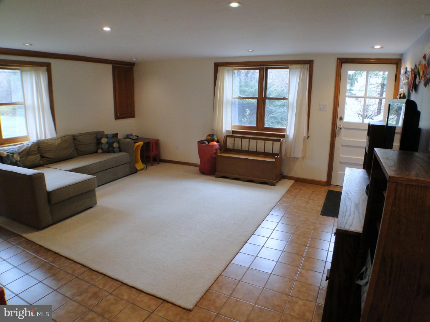1176 West Valley Road Wayne, PA 19087 - Photo 17 of 25 Family Room
