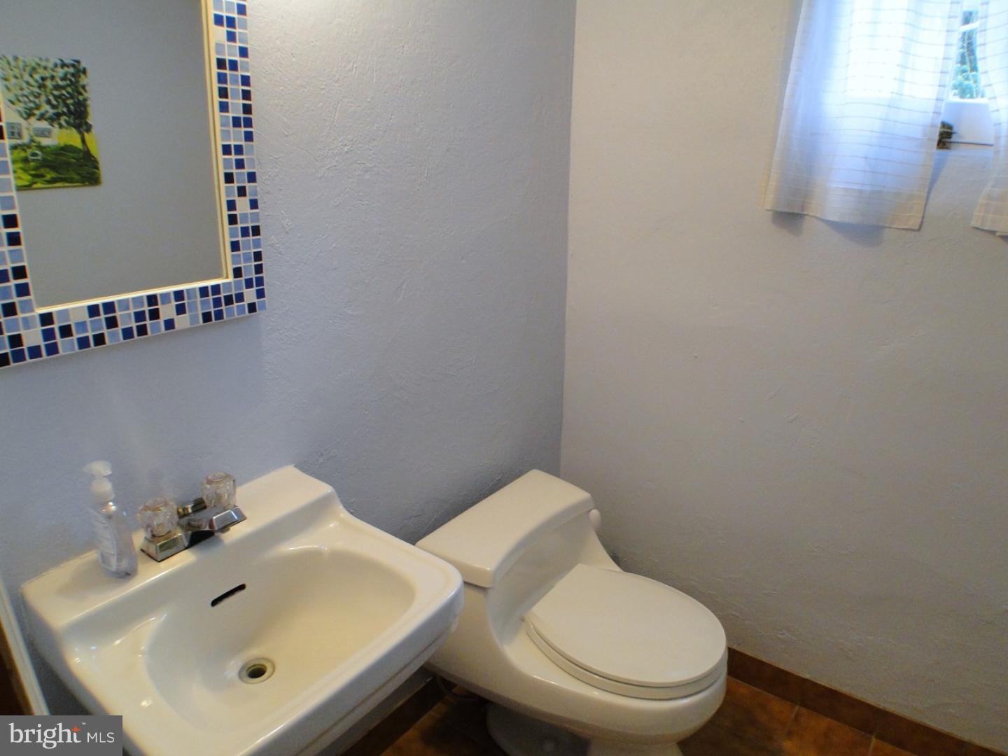 1176 West Valley Road Wayne, PA 19087 - Photo 18 of 25 Bathroom