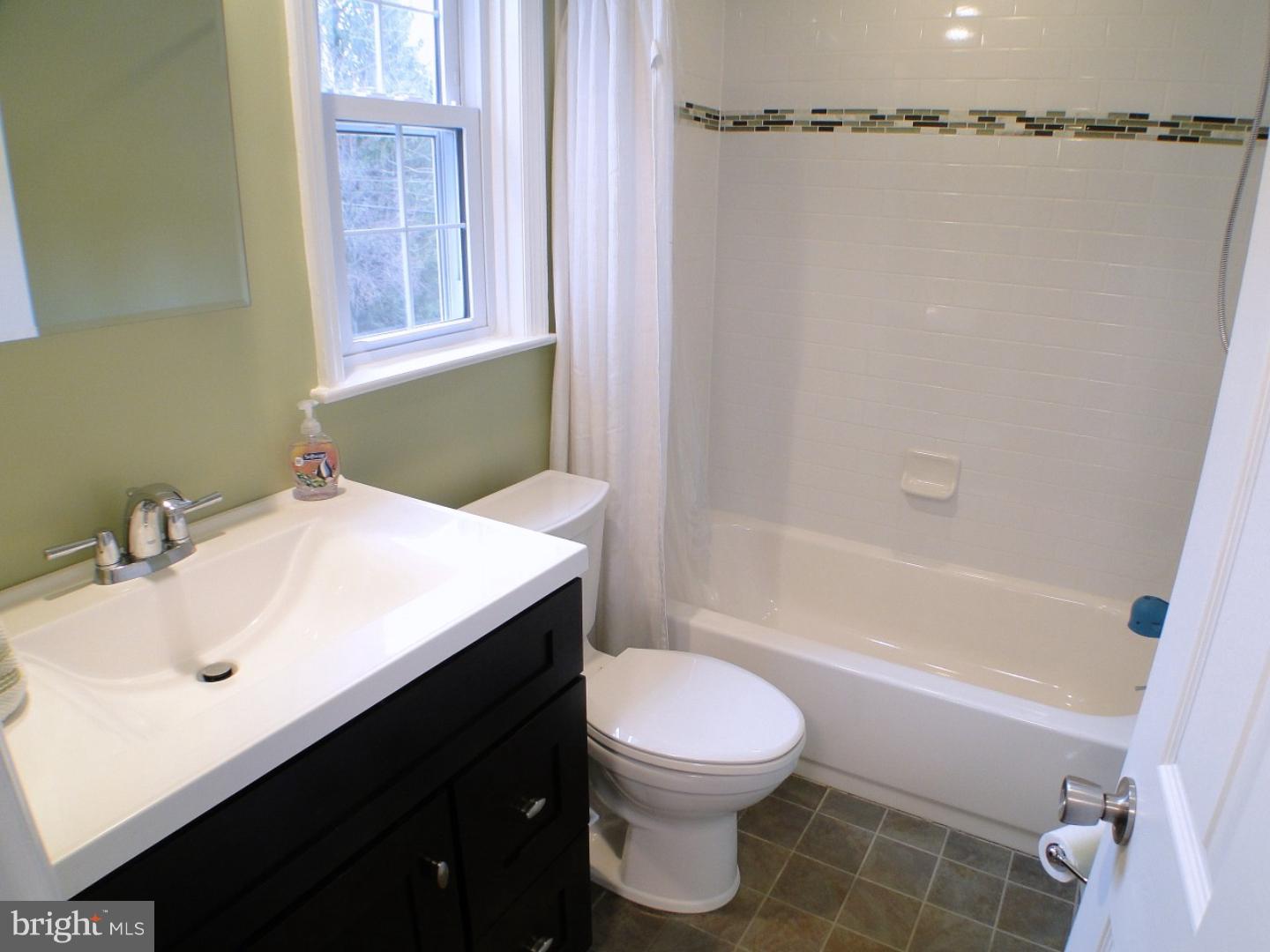 1176 West Valley Road Wayne, PA 19087 - Photo 10 of 25 Bathroom