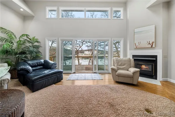 $969,000 | 32787 Dixie Drive, Gravois Mills, MO 65037