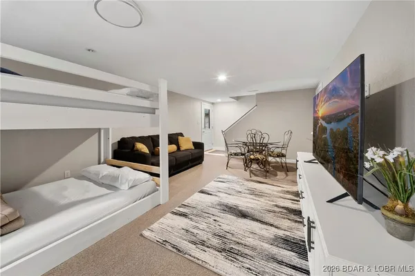 $969,000 | 32787 Dixie Drive, Gravois Mills, MO 65037