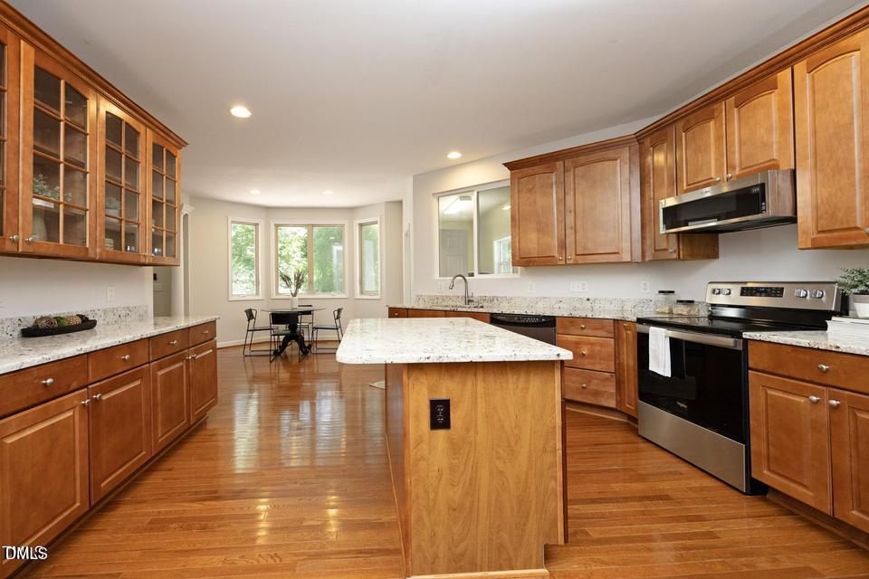 1432 Antiquity Avenue Raleigh, NC 27613 - Photo 13 of 38 20250718013636951517000000-o