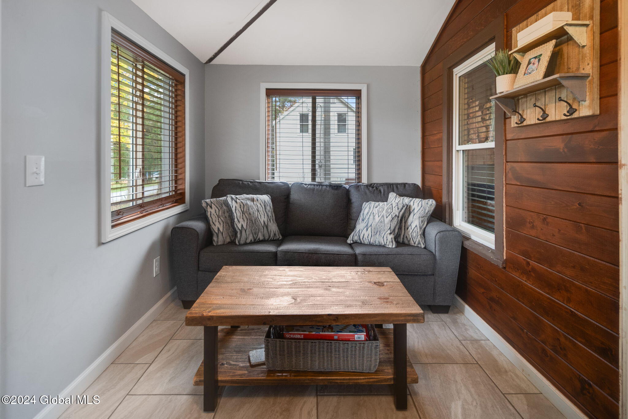 3-web-or-mls-003-30-dumbleton-road-crops