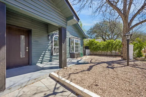 $1,340,000 | 808 West Elizabeth Street, Austin, TX 78704