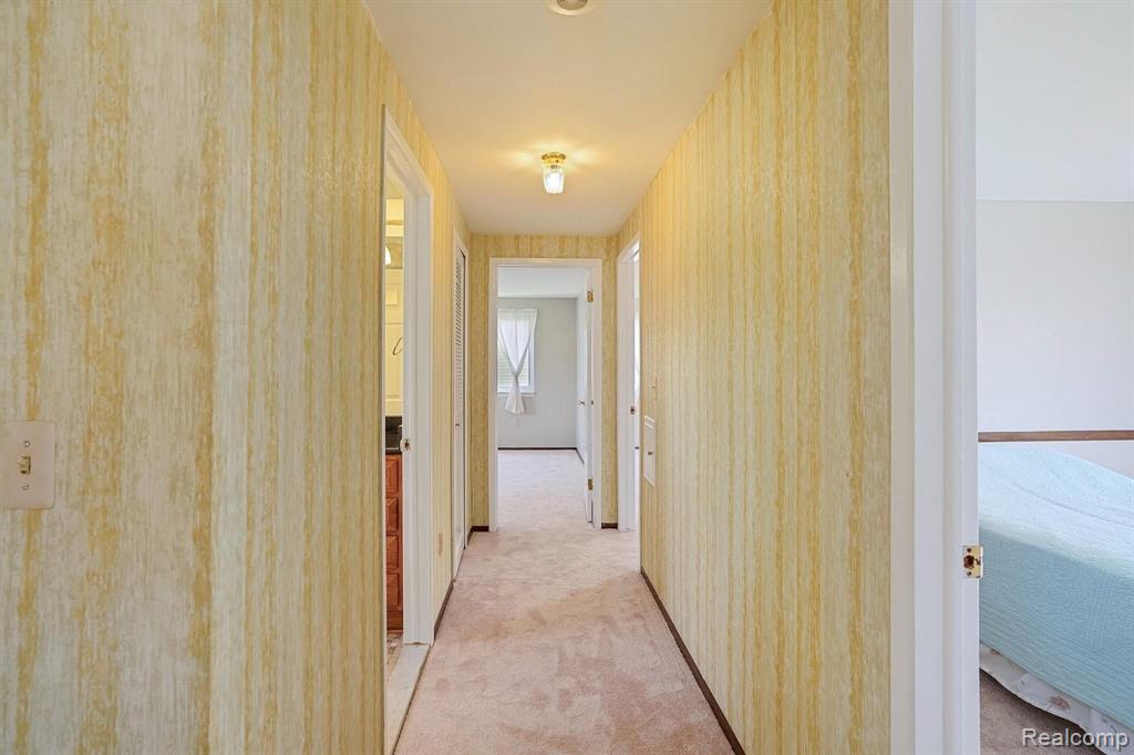 691 Abbey Court Rochester Hills, MI 48307 - Photo 26 of 39