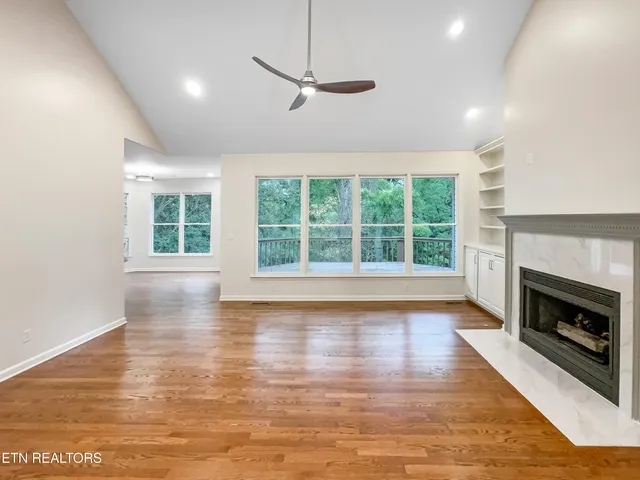 $830,000 | 42 Palisades Parkway, Oak Ridge, TN 37830