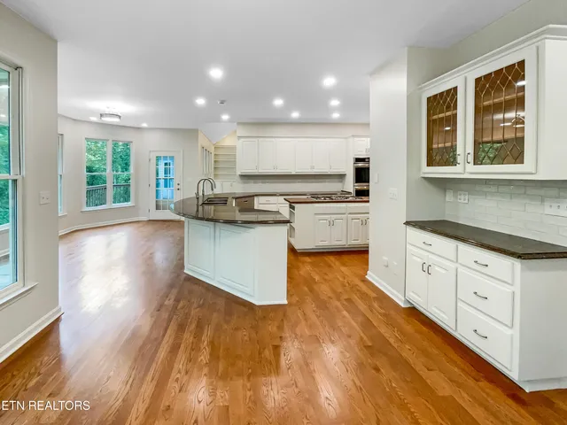 $830,000 | 42 Palisades Parkway, Oak Ridge, TN 37830