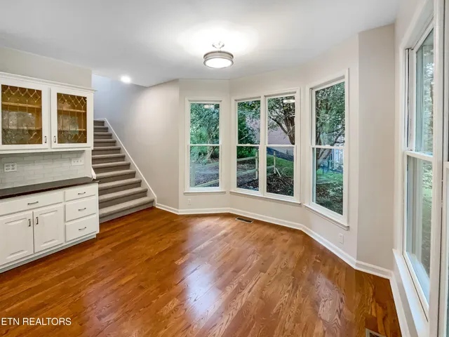 $830,000 | 42 Palisades Parkway, Oak Ridge, TN 37830