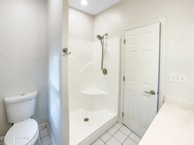 $830,000 | 42 Palisades Parkway, Oak Ridge, TN 37830