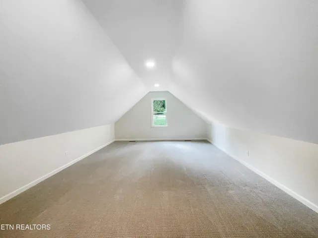 $830,000 | 42 Palisades Parkway, Oak Ridge, TN 37830